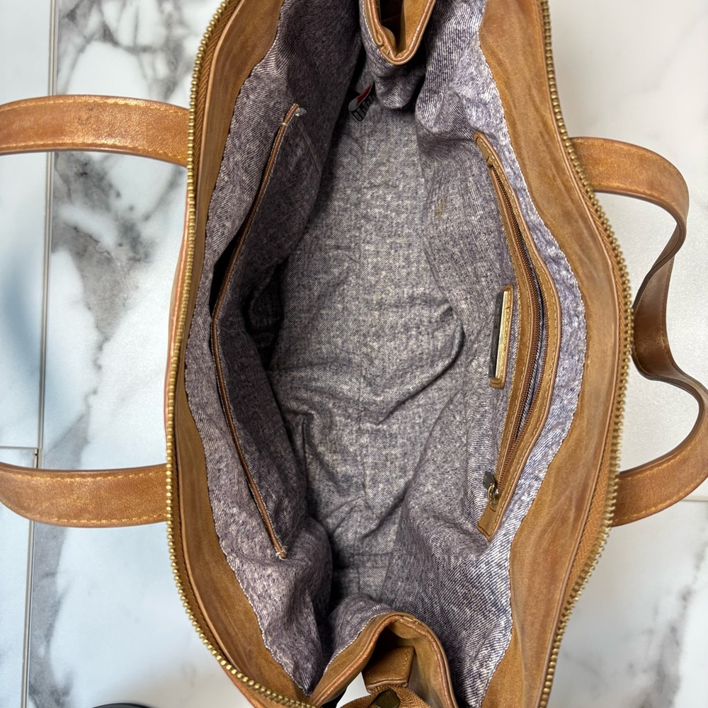 Urban Expressions Brown Comet Star Embellished Leather Bag - Picture 4 of 5